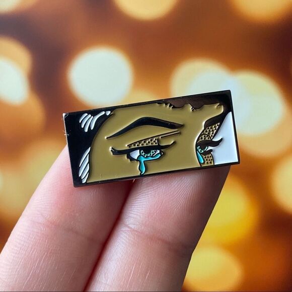 Crying Girl Enamel Pin/ Brooch - Picture 1 of 5